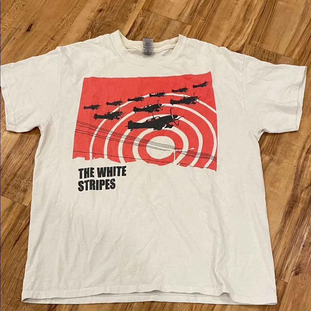 The White Stripes Graphic Tee - Red and White Planes - Picture 1 of 4